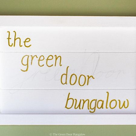 The Green Door Bungalow เนเปิลส์ ภายนอก รูปภาพ